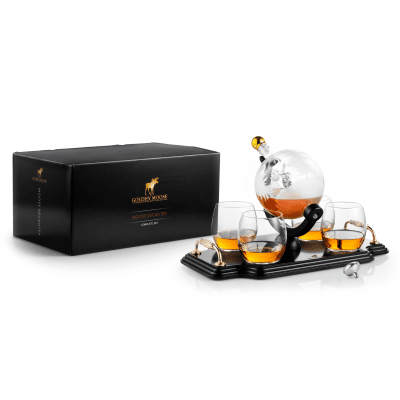 Whiskykaraffe Elch mit 4 Gläsern & Holztablett 0,85 Liter